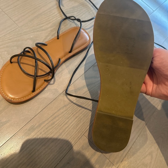 Women’s strappy lace up sandals - Picture 3 of 3